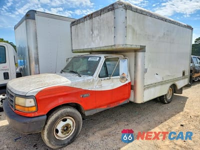 1997 FORD F350 SUPER DUTY BOX TRUCK 1FDKF37G9VEC73925 - główne zdjęcie licytacji z USA - miniatura