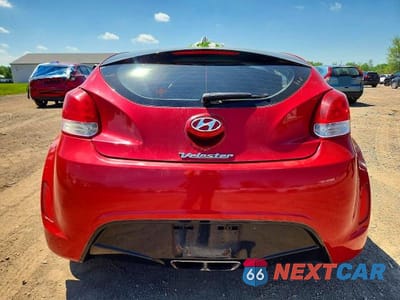 Zdjęcie 6 z 12 samochodu: 2013 HYUNDAI VELOSTER BASE VIN:KMHTC6AD8DU106005 - miniatura