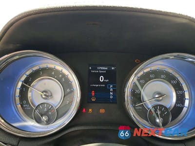 Zdjęcie 9 z 13 samochodu: 2014 CHRYSLER 300 VIN:2C3CCAAG7EH343269 - miniatura