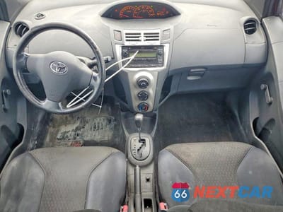 Zdjęcie 8 z 14 samochodu: 2008 TOYOTA YARIS S VIN:JTDJT923X85152809 - miniatura