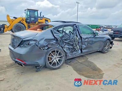 Trzecie zdjęcie samochodu z tyłu: 2022 GENESIS G70 2.0T VIN:KMTG34TA9NU086850 - miniatura