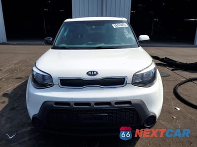 Piąte zdjęcie samochodu w środku: 2016 KIA SOUL BASE VIN:KNDJN2A21G7850304 - miniatura
