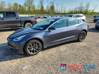 2018 TESLA MODEL 3 5YJ3E1EB0JF128482 - główne zdjęcie licytacji z USA - miniatura