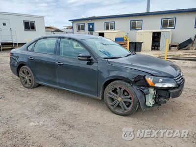 Czwarte zdjęcie samochodu z boku: 2014 VOLKSWAGEN PASSAT S VIN:1VWAS7A35EC083556 - miniatura