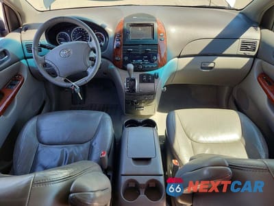 Zdjęcie 8 z 13 samochodu: 2004 TOYOTA SIENNA XLE 7 PASSENGER VIN:5TDZA22CX4S116073 - miniatura