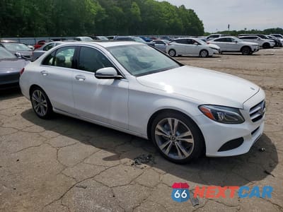 Czwarte zdjęcie samochodu z boku: 2018 MERCEDES-BENZ C 300 VIN:55SWF4JB8JU275424 - miniatura