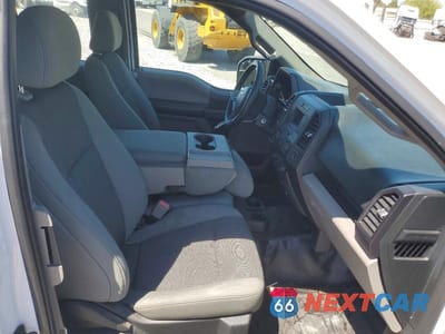Piąte zdjęcie samochodu w środku: 2018 FORD F150 SUPER CAB VIN:1FTEX1C51JKF23337 - miniatura