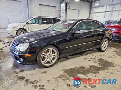2009 MERCEDES-BENZ CLK 550 WDBTJ72H59F260795 - główne zdjęcie licytacji z USA - miniatura