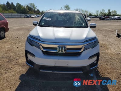 Piąte zdjęcie samochodu w środku: 2021 HONDA PILOT TOURING VIN:5FNYF6H92MB002038 - miniatura