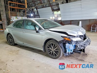 Czwarte zdjęcie samochodu z boku: 2023 TOYOTA CAMRY SE VIN:4T1G11BK0PU087980 - miniatura