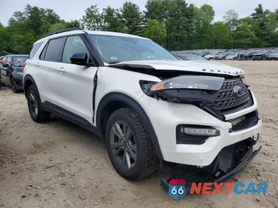 Czwarte zdjęcie samochodu z boku: 2022 FORD EXPLORER XLT VIN:1FMSK8DH3NGC31826 - miniatura