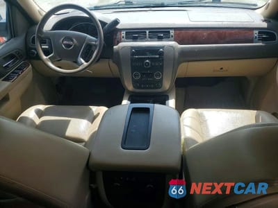 Zdjęcie 8 z 13 samochodu: 2012 GMC YUKON XL C1500 SLT VIN:1GKS1KE04CR310571 - miniatura