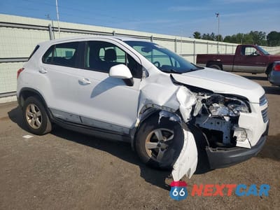Czwarte zdjęcie samochodu z boku: 2016 CHEVROLET TRAX LS VIN:KL7CJNSB9GB617642 - miniatura