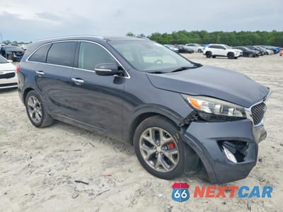 Czwarte zdjęcie samochodu z boku: 2017 KIA SORENTO SX V6 VIN:5XYPK4A5XHG319485 - miniatura