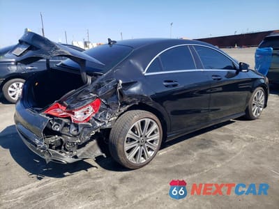 Trzecie zdjęcie samochodu z tyłu: 2018 MERCEDES-BENZ CLA 250 VIN:WDDSJ4EB0JN639822 - miniatura
