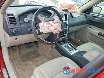 Zdjęcie 8 z 12 samochodu: 2007 CHRYSLER 300C VIN:2C3KA63H27H898184 - miniatura