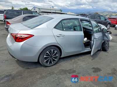 Trzecie zdjęcie samochodu z tyłu: 2018 TOYOTA COROLLA LE VIN:2T1BURHE0JC020905 - miniatura