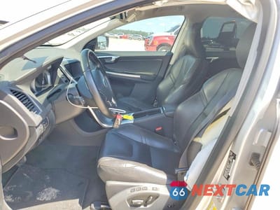 Zdjęcie 7 z 12 samochodu: 2017 VOLVO XC60 T6 DYNAMIC VIN:YV449MRRXH2202793 - miniatura