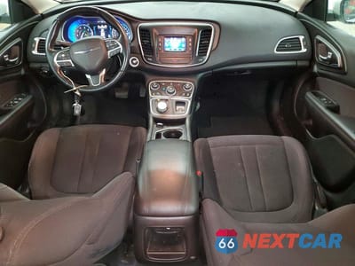 Zdjęcie 8 z 12 samochodu: 2015 CHRYSLER 200 LIMITED VIN:1C3CCCAB9FN657952 - miniatura