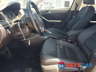 Zdjęcie 7 z 13 samochodu: 2012 VOLKSWAGEN JETTA SE VIN:3VWDX7AJ0CM403410 - miniatura