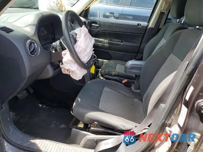 Zdjęcie 7 z 13 samochodu: 2015 JEEP PATRIOT SPORT VIN:1C4NJRBBXFD218096 - miniatura