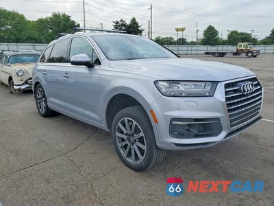 Czwarte zdjęcie samochodu z boku: 2018 AUDI Q7 PRESTIGE VIN:WA1VAAF71JD019111 - miniatura