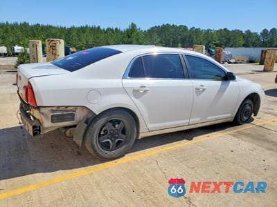 Trzecie zdjęcie samochodu z tyłu: 2011 CHEVROLET MALIBU LS VIN:1G1ZA5EU2BF351062 - miniatura