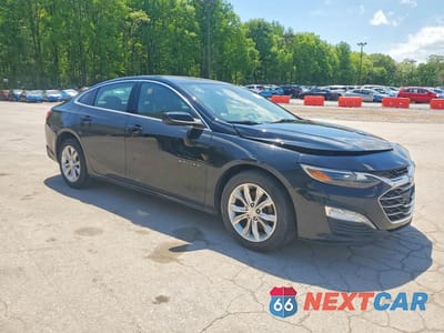 Czwarte zdjęcie samochodu z boku: 2020 CHEVROLET MALIBU LT VIN:1G1ZD5ST3LF044715 - miniatura