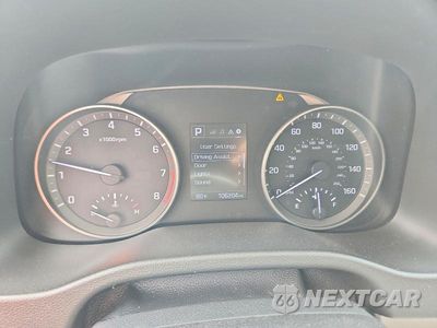 Zdjęcie 9 z 12 samochodu: 2018 HYUNDAI ELANTRA SEL VIN:5NPD84LF7JH299945 - miniatura