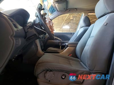 Zdjęcie 7 z 13 samochodu: 2007 HONDA PILOT LX VIN:2HKYF18187H501171 - miniatura