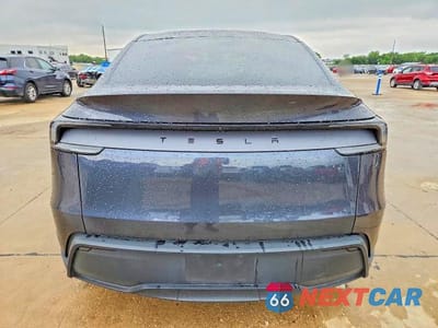 Zdjęcie 6 z 12 samochodu: 2026 TESLA MODEL Y VIN:7SAYGDED7TA461039 - miniatura