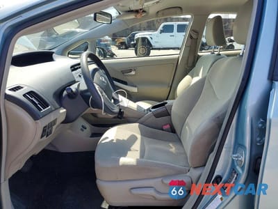 Zdjęcie 7 z 12 samochodu: 2013 TOYOTA PRIUS THREE VIN:JTDKN3DU4D5683676 - miniatura