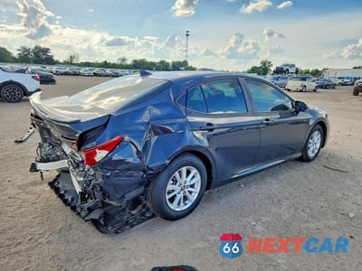 Trzecie zdjęcie samochodu z tyłu: 2026 TOYOTA CAMRY LE VIN:4T1DAACK2TU245943 - miniatura