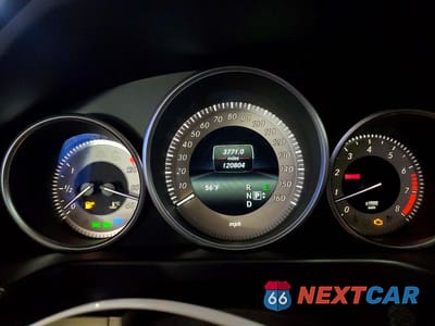 Zdjęcie 9 z 12 samochodu: 2016 MERCEDES-BENZ E 350 4MATIC VIN:WDDHF8JB6GB277031 - miniatura