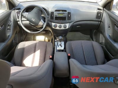 Zdjęcie 8 z 12 samochodu: 2010 HYUNDAI ELANTRA BLUE VIN:KMHDU4BD7AU977574 - miniatura