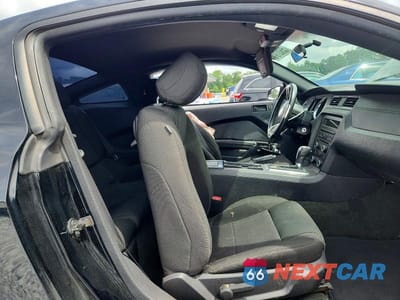 Zdjęcie 7 z 13 samochodu: 2014 FORD MUSTANG GT VIN:1ZVBP8CF9E5268183 - miniatura