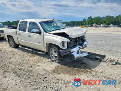 Czwarte zdjęcie samochodu z boku: 2013 CHEVROLET SILVERADO C1500 LT VIN:3GCPCSE04DG223492 - miniatura