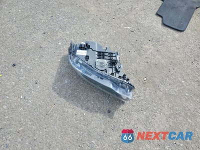 Zdjęcie 12 z 13 samochodu: 2019 BMW 540 XI VIN:WBAJE7C51KWW29334 - miniatura