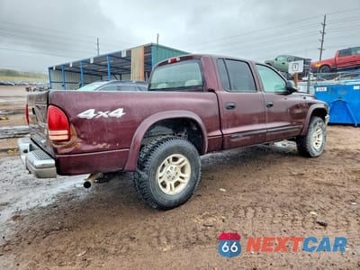 Trzecie zdjęcie samochodu z tyłu: 2004 DODGE DAKOTA QUAD SLT VIN:1D7HG48NX4S556273 - miniatura