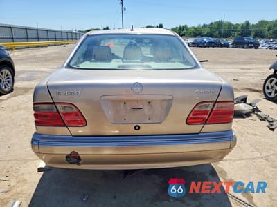 Zdjęcie 6 z 12 samochodu: 2000 MERCEDES-BENZ E 430 VIN:WDBJF83J0YX034544 - miniatura