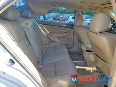 Zdjęcie 10 z 12 samochodu: 2005 HONDA ACCORD LX VIN:1HGCM66515A006013 - miniatura