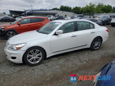 2011 HYUNDAI GENESIS 4.6L KMHGC4DF0BU126457 - główne zdjęcie licytacji z USA - miniatura