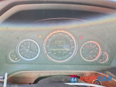 Zdjęcie 9 z 12 samochodu: 2013 MERCEDES-BENZ E 350 4MATIC VIN:WDDHF8JBXDA747207 - miniatura
