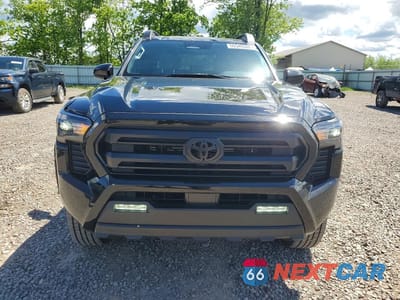Piąte zdjęcie samochodu w środku: 2025 TOYOTA TACOMA DOUBLE CAB VIN:3TYLB5JN5ST094749 - miniatura