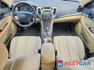 Zdjęcie 8 z 12 samochodu: 2009 HYUNDAI SONATA GLS VIN:5NPET46C19H491068 - miniatura
