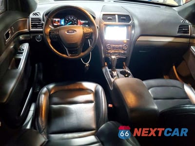 Zdjęcie 8 z 13 samochodu: 2019 FORD EXPLORER XLT VIN:1FM5K8D87KGA86184 - miniatura