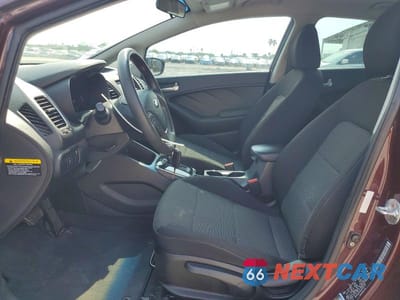 Zdjęcie 7 z 12 samochodu: 2018 KIA FORTE LX VIN:3KPFK4A76JE228178 - miniatura