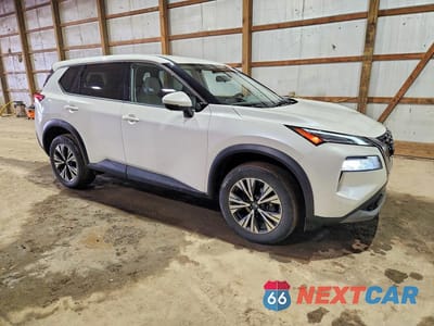 Czwarte zdjęcie samochodu z boku: 2021 NISSAN ROGUE SV VIN:JN8AT3BB5MW228997 - miniatura