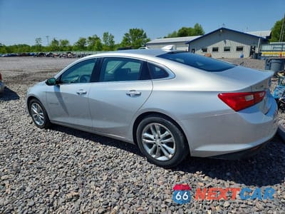 Drugie zdjęcie samochodu z przodu: 2017 CHEVROLET MALIBU LT VIN:1G1ZE5ST1HF204742 - miniatura