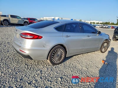 Trzecie zdjęcie samochodu z tyłu: 2019 FORD FUSION SEL VIN:3FA6P0MUXKR236022 - miniatura
